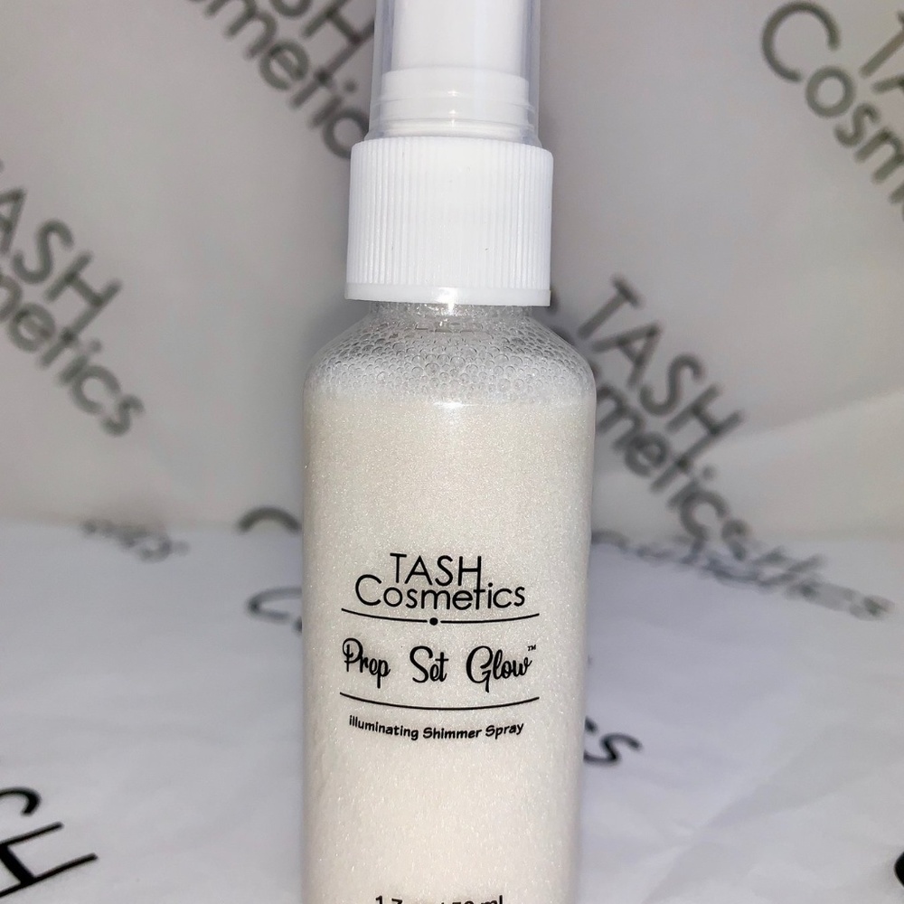 ILLUMINATING SHIMMER SPRAY (1.7 FL OZ)